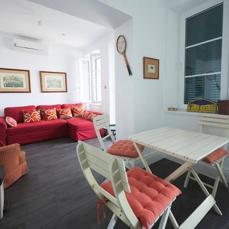 Charming Colonial Flat In Historic Building Apartment ยิบรอลตาร์ ภายนอก รูปภาพ