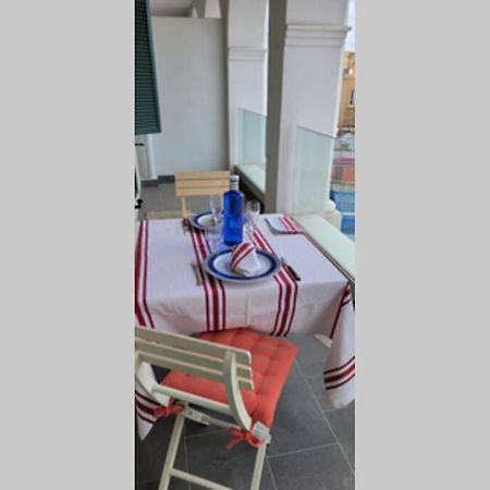 Charming Colonial Flat In Historic Building Apartment ยิบรอลตาร์ ภายนอก รูปภาพ