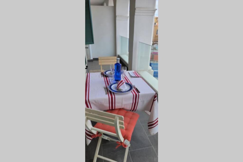 Charming Colonial Flat In Historic Building Apartment ยิบรอลตาร์ ภายนอก รูปภาพ