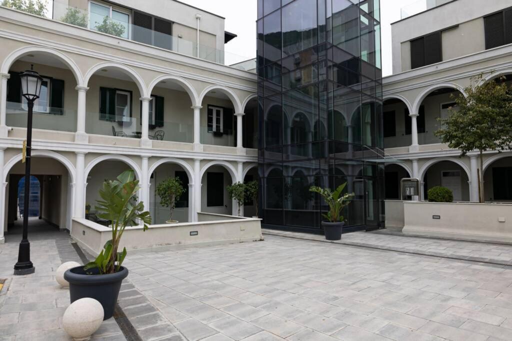 Charming Colonial Flat In Historic Building Apartment ยิบรอลตาร์ ภายนอก รูปภาพ